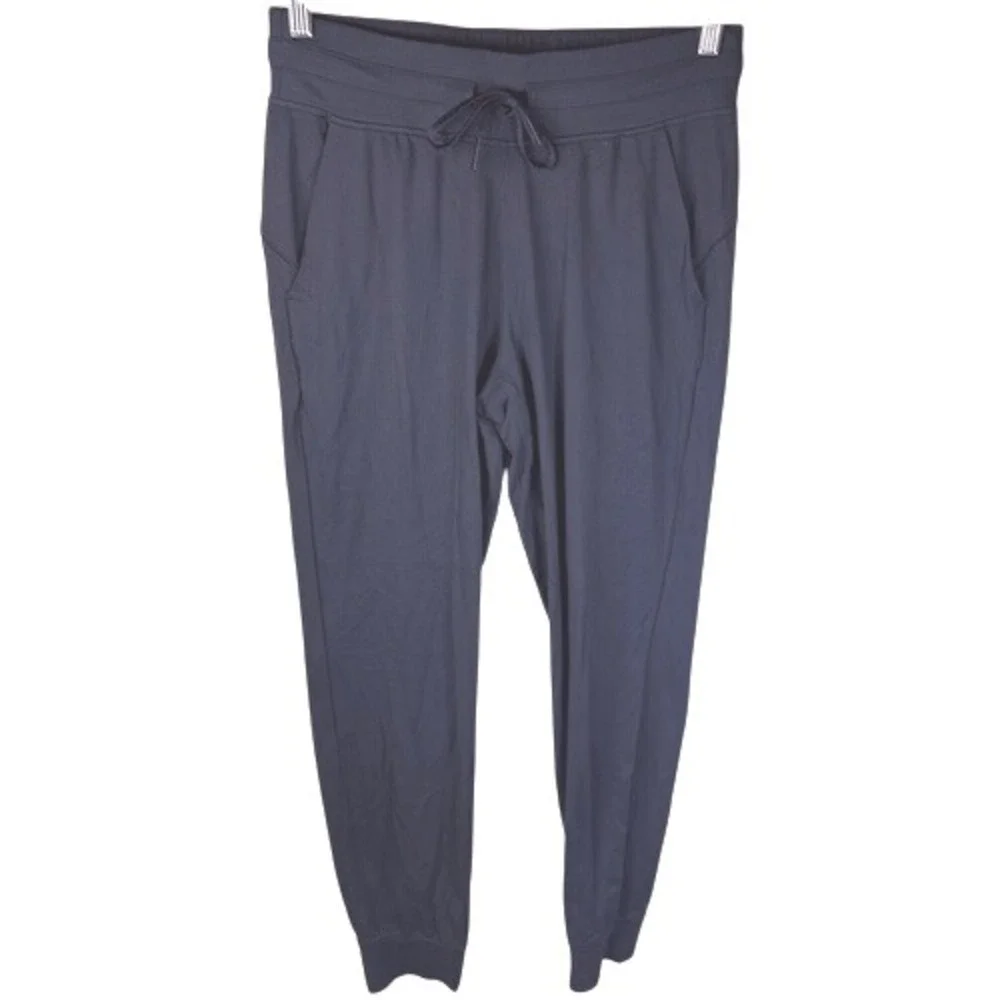 Lululemon On the Fly Jogger Size 8 Womens Black‎ 29